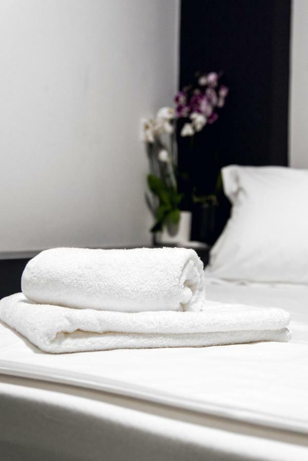 Home Plus Eleutheria Budget Room Athene Buitenkant foto